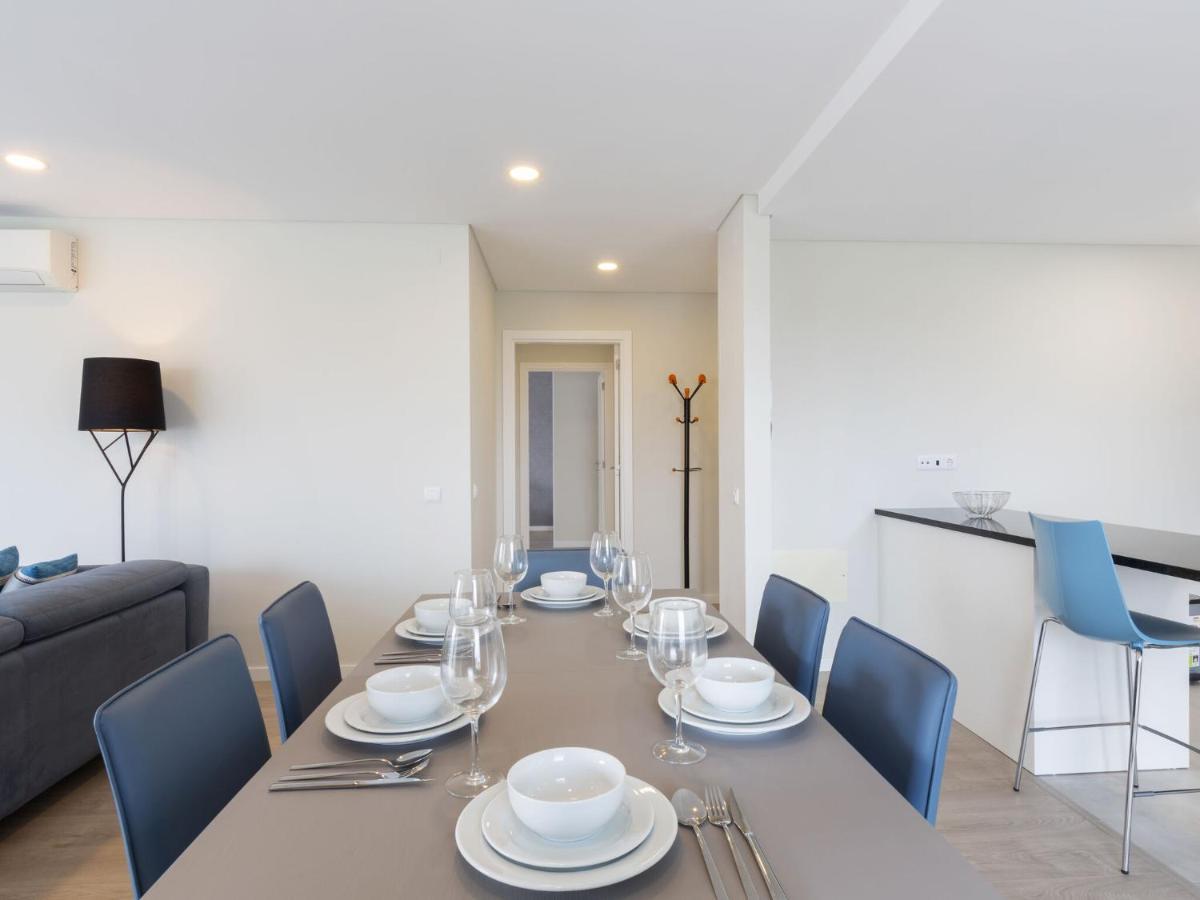 Beautiful Apartment In S O Martinho Do Porto With Balcony Sao Martinho do Porto Luaran gambar