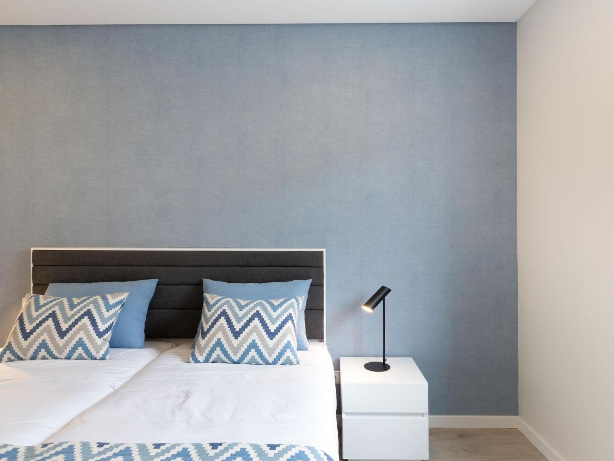 Beautiful Apartment In S O Martinho Do Porto With Balcony Sao Martinho do Porto Luaran gambar