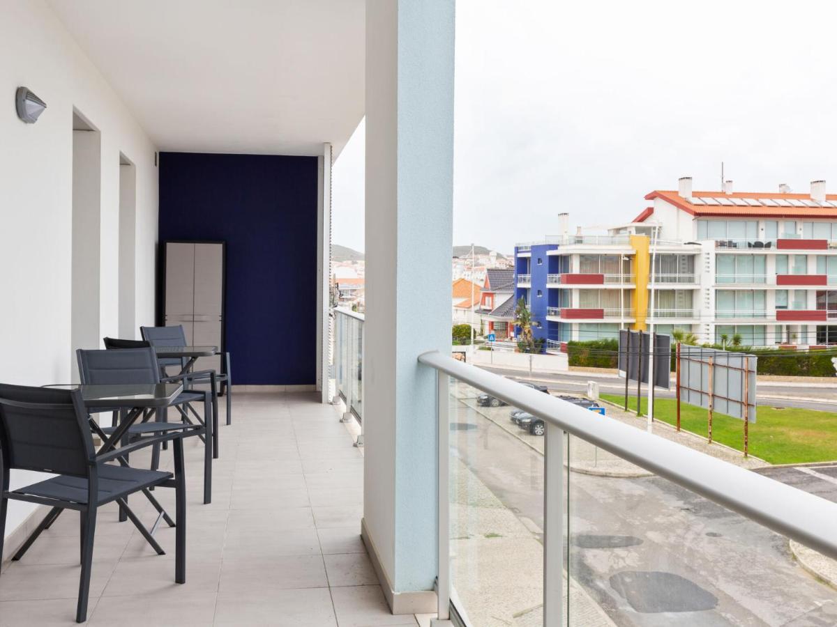 Beautiful Apartment In S O Martinho Do Porto With Balcony Sao Martinho do Porto Luaran gambar