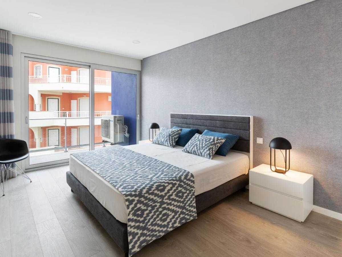 Beautiful Apartment In S O Martinho Do Porto With Balcony Sao Martinho do Porto Luaran gambar