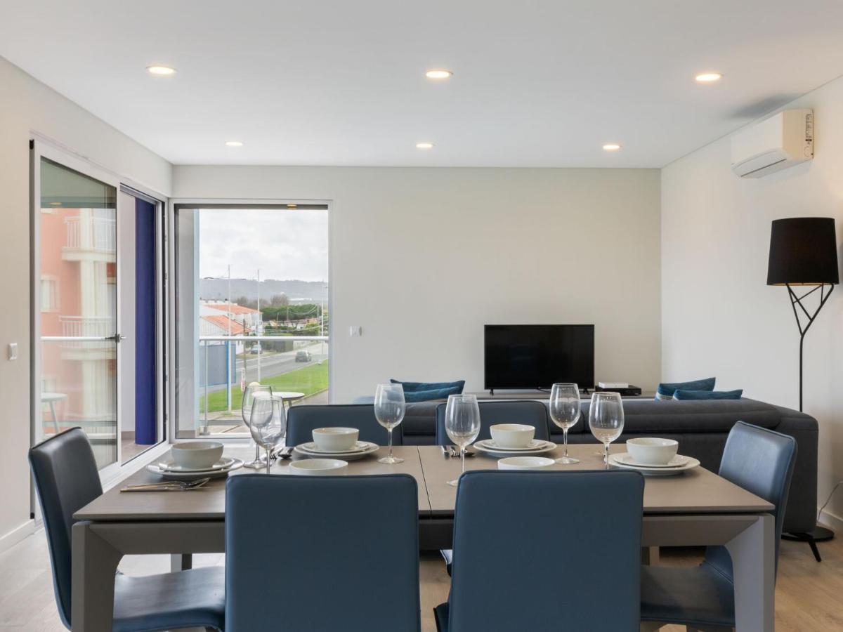 Beautiful Apartment In S O Martinho Do Porto With Balcony Sao Martinho do Porto Luaran gambar